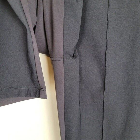 Athleta Size 10 Headlands Hybrid Pant Cropped Stretch Hiking Travel Black Brown - Picture 9 of 10